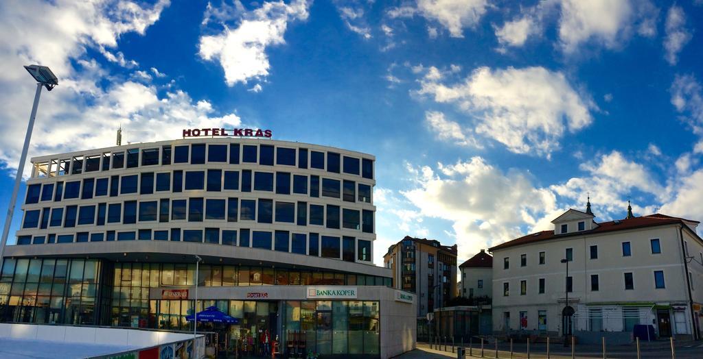 פוסטוינה Hotel Kras מראה חיצוני תמונה